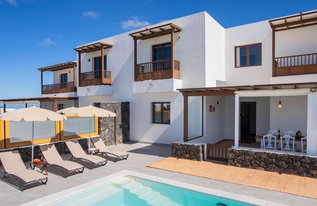 Aircon, Wi-Fi, Smart TV, Private pool