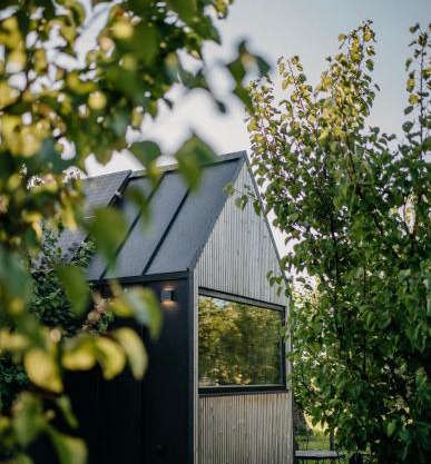 AIVA Glamping