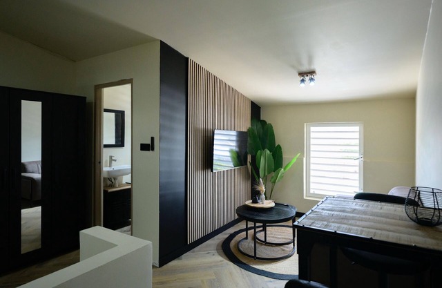 Aki Banda Suites
