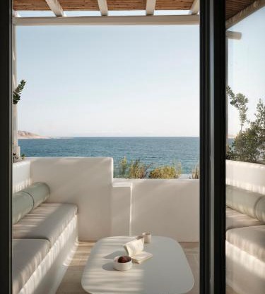 Akria Seaside Suites