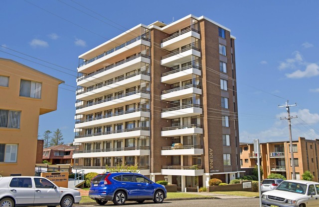 Akuna 18 - Coastal comfort with 6th-floor views just steps to the sand