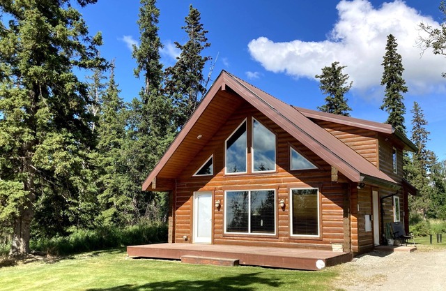 Alaska Range Hideaway luxury cabin w/ mountain view