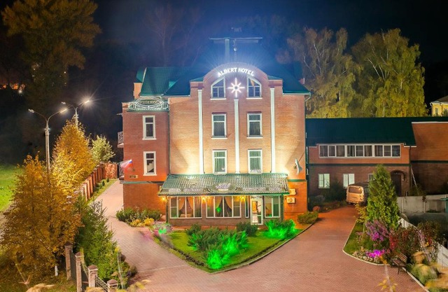 Albert Hotel