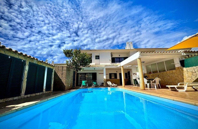 ALBUFEIRA SUMMER VILLA 1 WITH POOL by HOMING