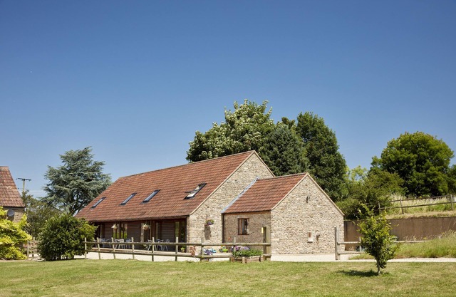 Aldhelm Cottage; A rural retreat on the outskirts of Frome, near Longleat Safari Park and Bath!