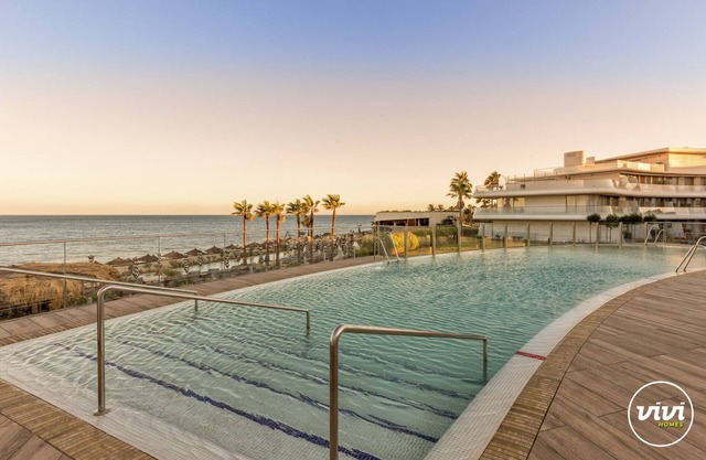 Alessio | Apartment with pool in Estepona