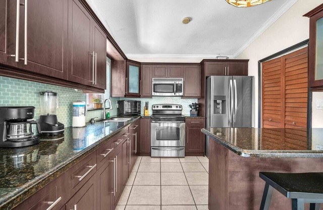 Alexa's Oasis - 3/2 - Pool & Very Spacious