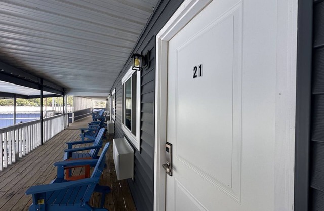 Alhonna Resort's 1 Bedroom Efficiency Unit 21