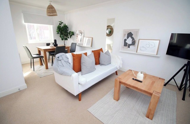 Alicia's House by Tŷ SA