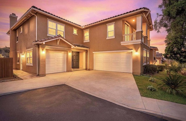 Allura Del Mar Heights Pet-Friendly 5BR Retreat