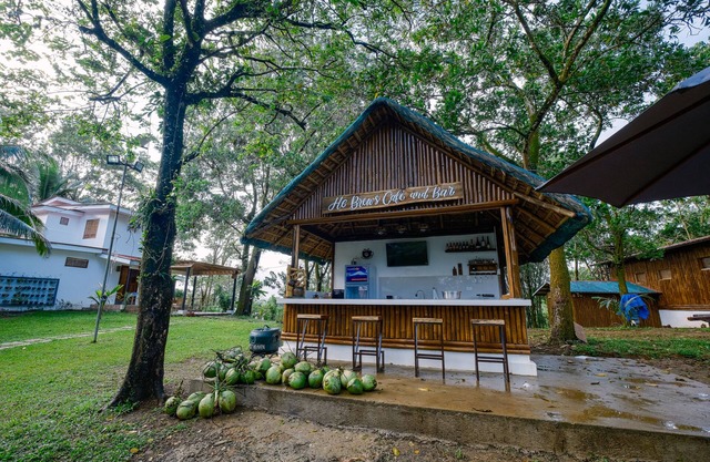 Almost Heaven Lake Resort by Cocotel