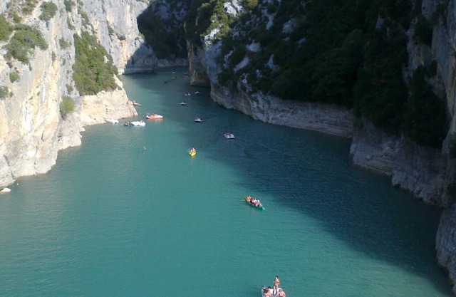 Alpes de haute Provence, Lake Sainte Croix, Gorges du Verdon, Moustiers