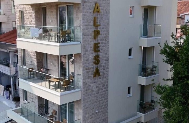 Alpesa Apartments