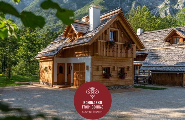 ALPIK Chalets - Bohinj - Chalet Studio GOVIC - Mountain - River View - Fireplace