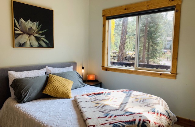 Alpine Escape - Apartment Suite in North Tahoe