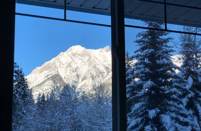 Alpine Escapes at the Banff Boundary Lodge