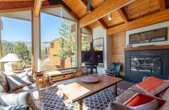 Alpine Meadows Beauty with 6 BR/6 BA