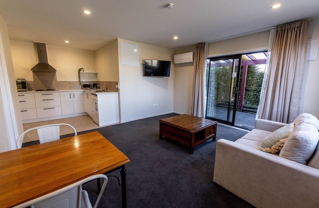 Alpine Springs Motel | Unit 11