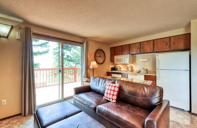 Alpine townhome with WiFi & ski-in access