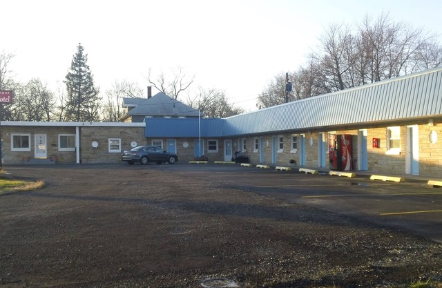Altamont Motel