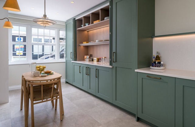 ALTIDO family 2bed house in Kensington