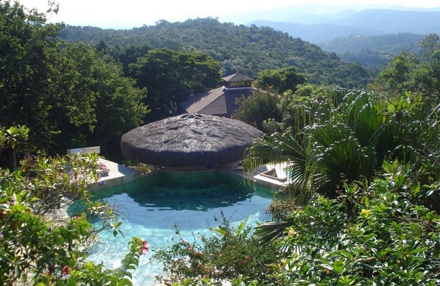 Alto da Serra with panoramic view and leisure structure