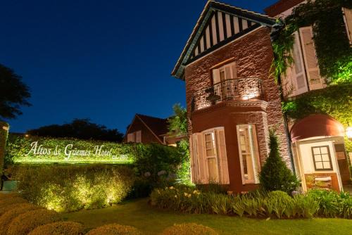 Altos de Guemes Hotel