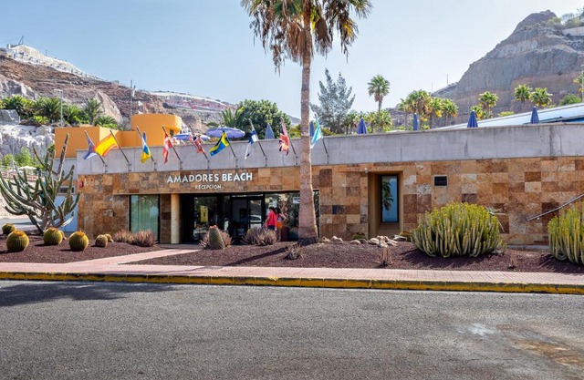 Amadores Beach Apartments