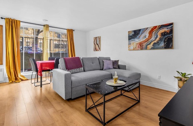AMAZING 1BDR in HoMa- EMPLACEMENT PARFAIT