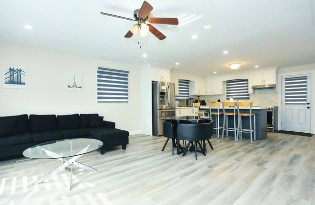 Amazing 3BR Home ~ Relax & Unwind in Comfort