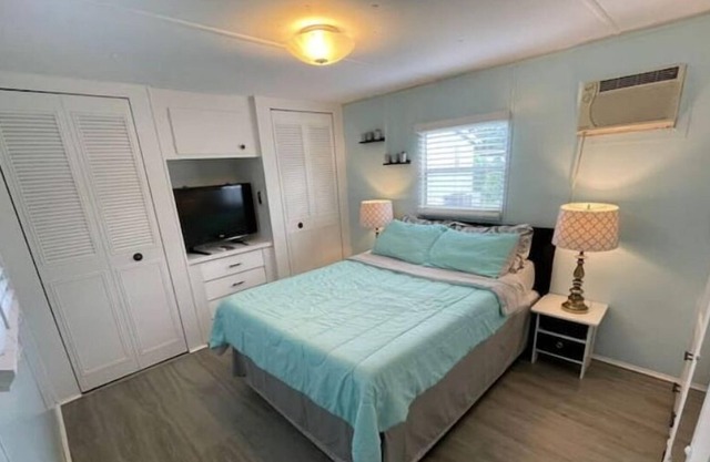 Amazing 55+ Seniors Only Snow-Birds Community