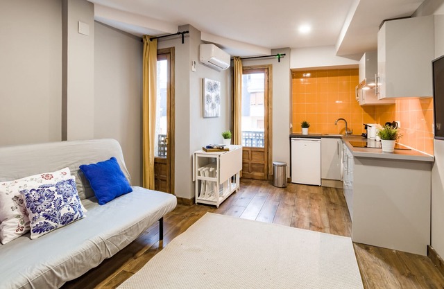 Amazing apartment with A/C (cool and heat) and internet located at Navacerrada town!