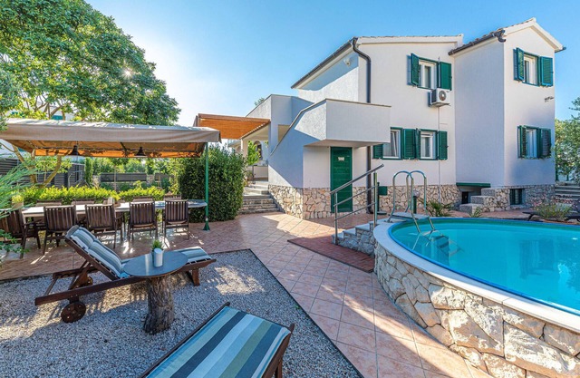 Amazing apartment in Jadrija with WiFi