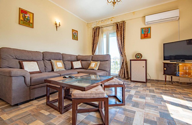 Amazing apartment in Raslina with WiFi