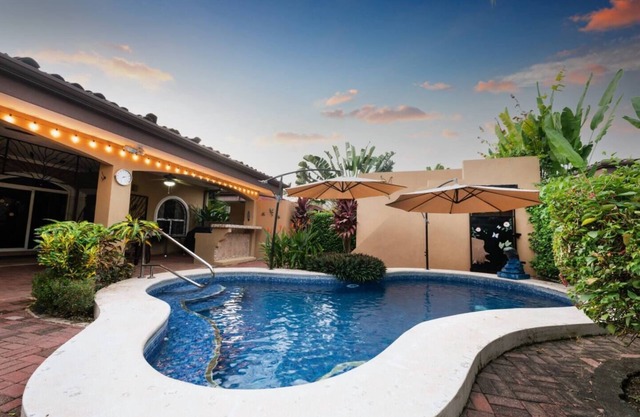 Amazing 3 bedroom villa with private pool