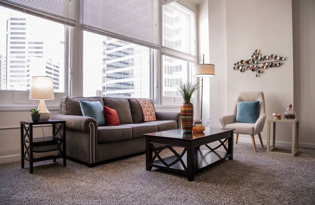 Amazing Downtown 1br Apt at the Historic Block