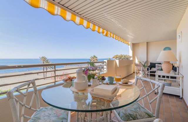 Amazing Fromview Apartment in Estepona, fully renovated in 2023.