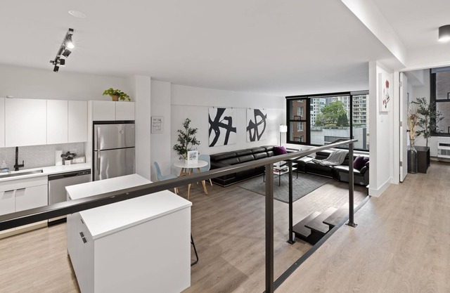 ☀️Amazing Gold Coast Apt w/ Rooftop Pool & Gym☀️