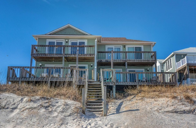 Amazing Grace - Pet Friendly and Right on the Beach!