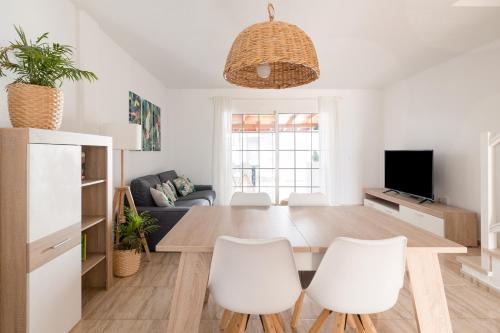 Amazing Holiday Home Medano Da Roca