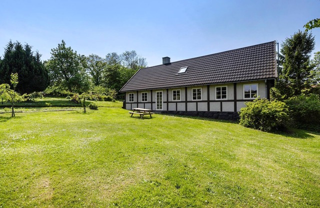 Amazing home in Allinge with WiFi