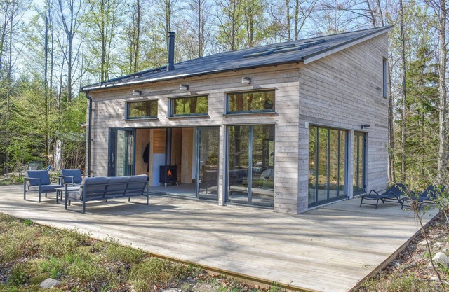 Amazing home in Arkelstorp with sauna