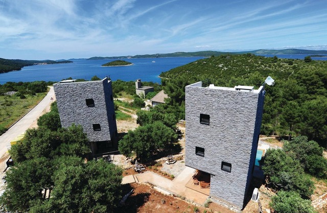 Amazing home in Dragove