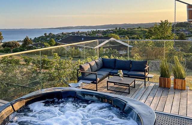Amazing home in Ebeltoft with sauna