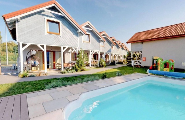 Amazing home in Karwia with WiFi