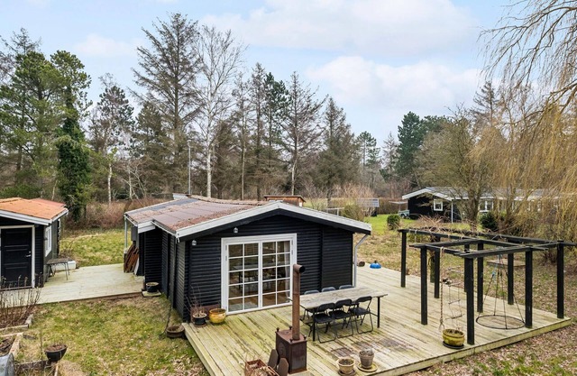 Amazing home in Orø with WiFi