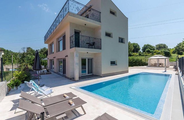 Amazing home in Porec with WiFi