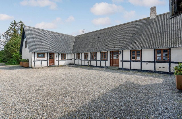 Amazing home in Søllested with WiFi