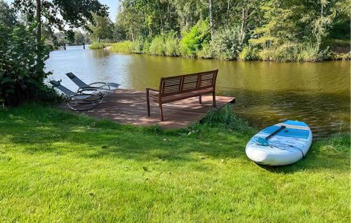 Amazing Home In Vlagtwedde With Jacuzzi