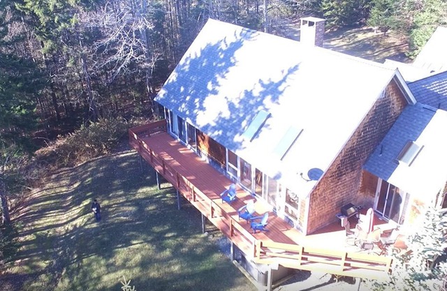 Amazing, Large, Loaded Ski Chalet Game Room Minutes to Mount Snow!